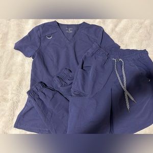 Jaanuu jogger scrub set